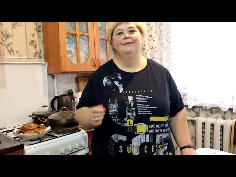 Видео: Простая и вкусная пицца/ Отбивные из курочки и гороховый суп/