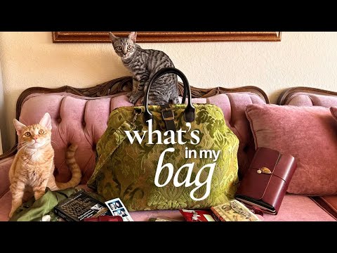 Видео: что в моей дорожной сумке✨(атмосфера бабушки из Хэллоуина)