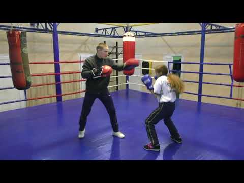 Видео: Отделение кикбоксинга СК "Амиго" г. Бахмут