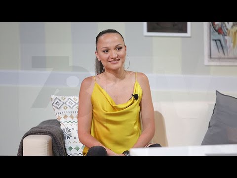 Видео: ЕМИЛИЯ БЕЛЧЕВА І "ШОУТО НА СЦЕНАРИСТИТЕ"