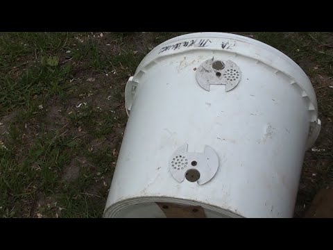 Видео: Вулик із відра. Відерне бджільництво.