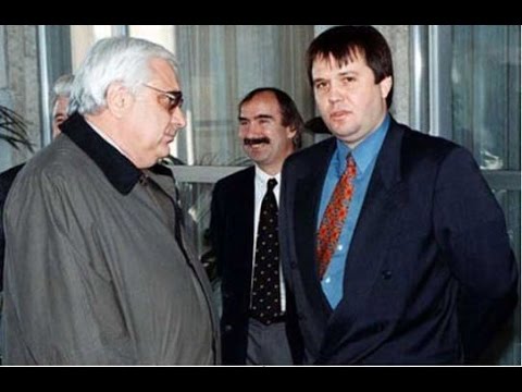 Видео: Как откраднаха вашите пари през 90те - Капитализъм по български Част 2