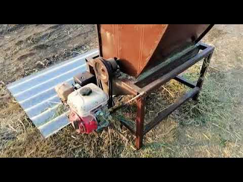 Видео: Измельчитель бензиновый сено, солома , овощи.