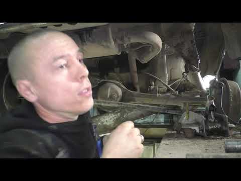 Видео: Шеви НИВА загнуло кронштейн тяги панара (солдатик)