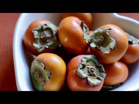 Видео: Құрма жеп емделдім. Құраманың пайдасы. Құрманың емдік қасиеті.Хурма