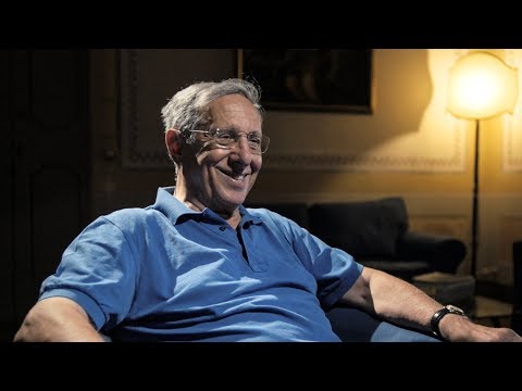 Видео: Мауро Форгьери: 12 невыполнимых вопросов - интервью Давиде Чирони