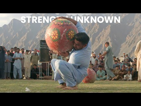 Видео: Невероятное испытание по поднятию камней в Пакистане — сила неизвестна