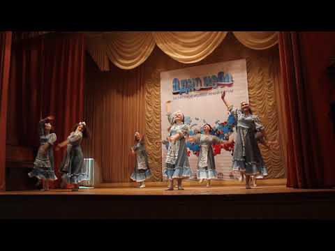 Видео: танец «Семечек стакан»