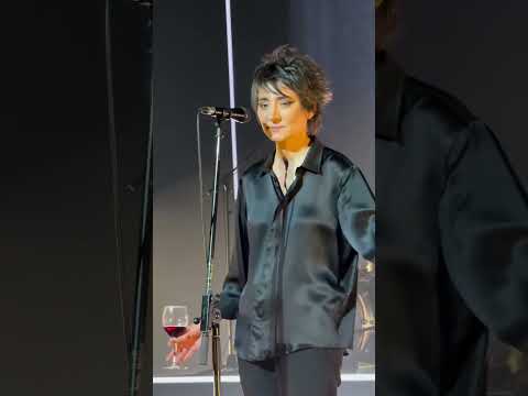 Видео: Земфира – Блюз (Лондон)