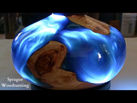 Видео: Точение по дереву - форма павлиньей полости?