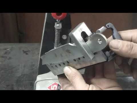 Видео: Приспособление для спуска на ножах.