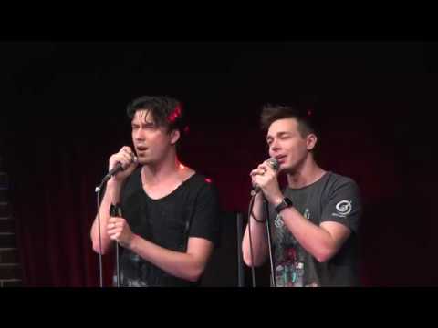 Видео: Александр Казьмин и Кирилл Гордеев - Ты неси меня, река /Клуб Алиби, 19-07-2018/