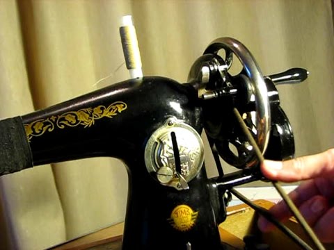 Видео: Швейная машинка с ножным приводом