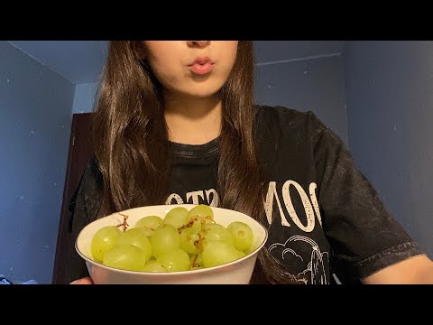 Видео: асмр итинг винограда 🍇 визуальные триггеры + массажик  РЕЛЬСЫ РЕЛЬСЫ 🛤️