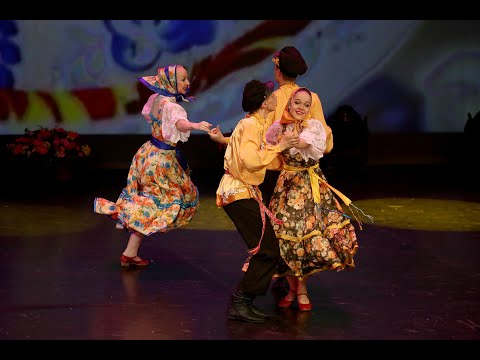 Видео: Уральская кадриль "Семёра", Ансамбль "Детство". Ural quadrille "Semera", Ensemble "Childhood".