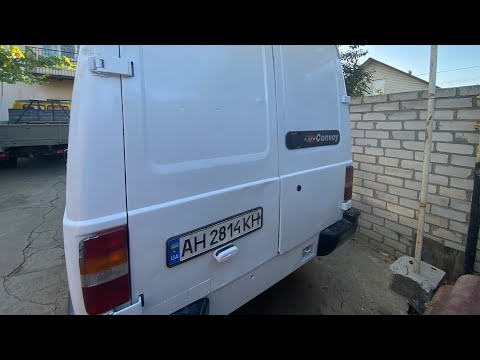 Видео: Заміна установка задніх дверей на LDV. Дорого але дуже зручно 