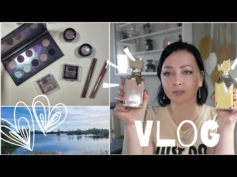 Видео: vlog : Банановый🍌 Эклер от Латтафы💛 и покупки косметики💛 #éclairbanoffi 