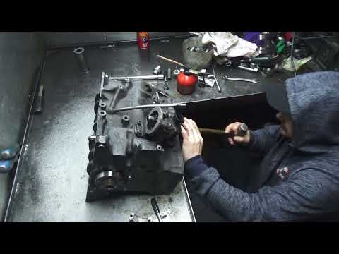 Видео: Новый проект Фольксваген гольф . 1,8 ABC. Капремонт. 7 Серия.