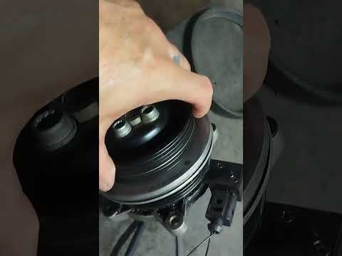 Видео: Диагностика помпы с электро муфтой привода компрессора Фольксваген Тигуан 1.4 150 л.с.