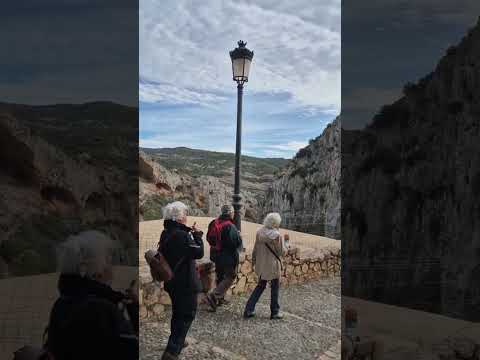 Видео: А в Алькесар нужно обязательно съездить.