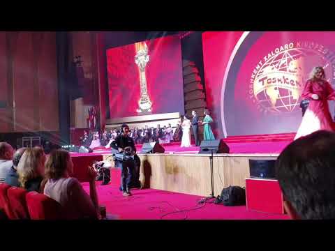 Видео: Керим Турапов поет на открытии МКФ в Ташкенте "Жемчужина Шёлкового Пути"