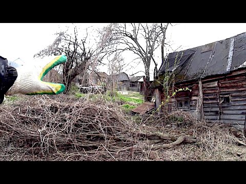 Видео: Расчищаю деревенский участок от хлама и металлолома!