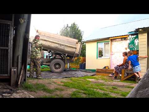 Видео: ВСЁ ГОТОВО К ЗАЛИВКЕ ФУНДАМЕНТА, ПЕРВЫЙ УРОЖАЙ ОГУРЦОВ. ИЗ ГОРОДА В ДЕРЕВНЮ 724 серия