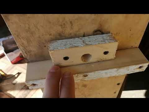 Видео: Делаю УЛОВИСТУЮ ЛОВУШКУ ПО ПРИНЦЕПУ ДУПЛА! Для ловли бродячего роя пчёл!