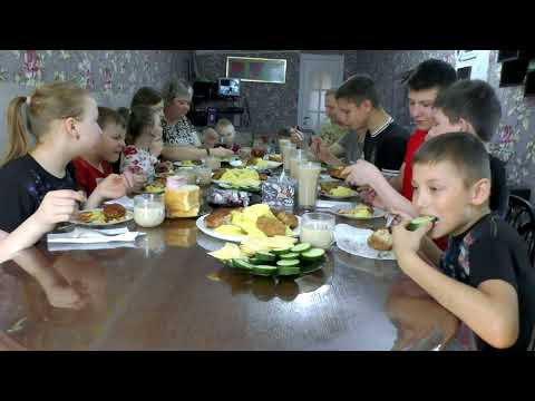 Видео: мукбанг  салат Василиска сбегай в погреб