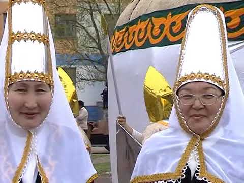 Видео: 9 мая 2005 год город  Аркалык. Площадь Наурыз День победы