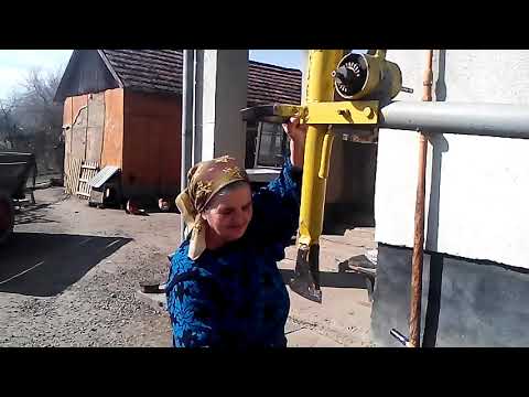 Видео: Колун заготівля дров на зиму