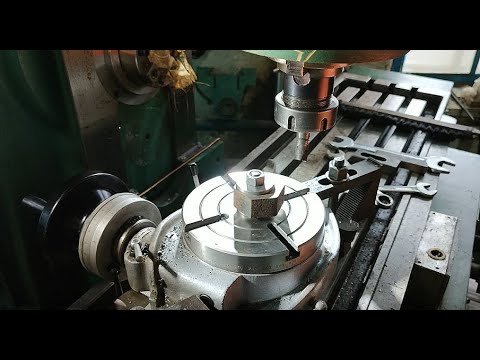 Видео: Цилиндр гидравлический.  Проушина.