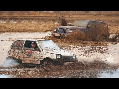 Видео: МЕСТНЫЕ ОФИГЕЛИ! ДВУХМОТОРНАЯ ОКА 4х4 против Рубикона и Гелика! ОПАСНЫЙ заплыв в пруд! Грязь, болото