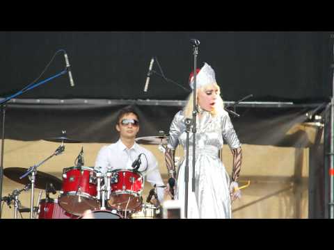 Видео: Жанна Агузарова - 10 - К тебе пришла любовь - 13.07.2013 - Пикник Афиши (Москва, Коломенское)