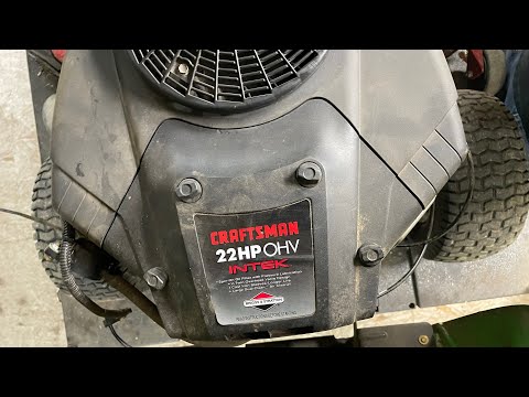 Видео: Регулировка клапанов на Briggs And Stratton мощностью 22 л.с.