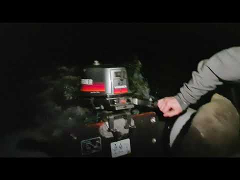 Видео: Новая шлюпка готова к следующей главе. Испытываю ночью на Темзе 👍