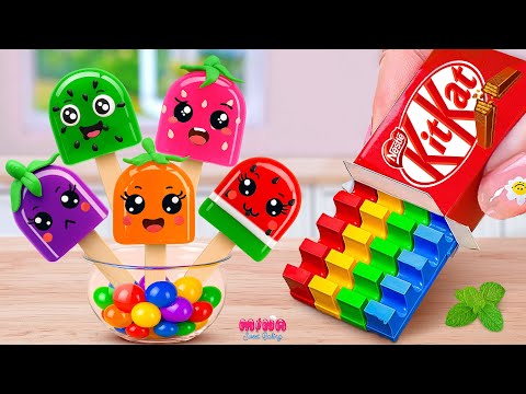 Видео: 🍰Восхитительный рецепт торта «Фруктовое желе против KitKat»🍰Идеальные миниатюрные радужные десерт...
