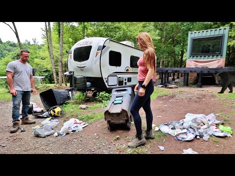 Видео: У нас проблема с медведем...