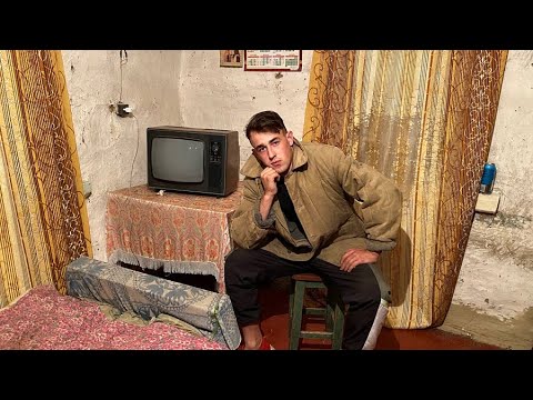 Видео: ДОМ В ДЕРЕВНЕ, ВДАЛИ ОТ Цивилизации