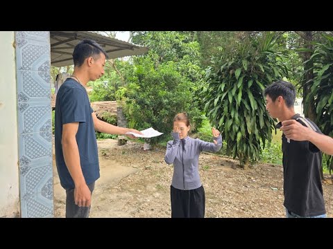 Видео: Девочка возвращается. Её мать ушла, оставив дочери огромный долг.