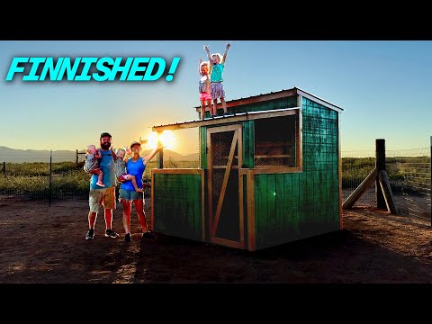 Видео: Завершаем строительство курятника! | Строим наш рай без электричества, серия 25