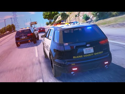 Видео: 😱 Полицейская ПОГОНЯ со СТРЕЛЬБОЙ в GTA 5!