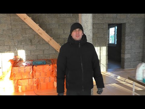 Видео: Дом из арболита: в гостях у Артемия и Алины!