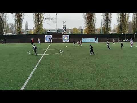 Видео: Чемпіон 17' - UCSA 17' (08.11.2025 - SKY ARENA; поле 1; Дитяча Ліга чемпіонів; Діти 2017 р.н.)