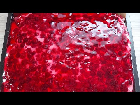 Видео: Нереально вкусный торт с малиной! Нежный малиновый торт. Der beste Himbeerkuchen. Blechkuchen