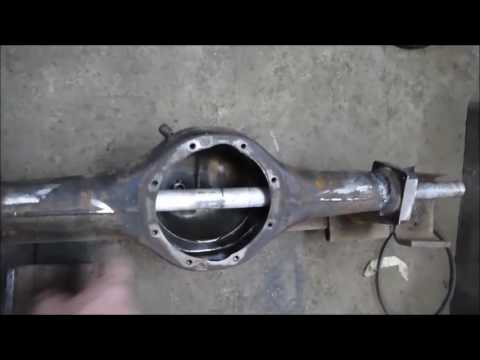 Видео: Укорачиваем задний мост .Центрирование без токарного станка