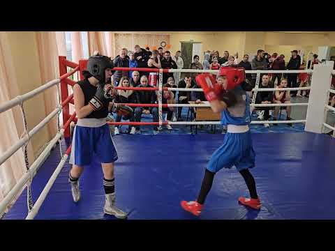 Видео: #boxing #бокс Спаринги 🥊👊