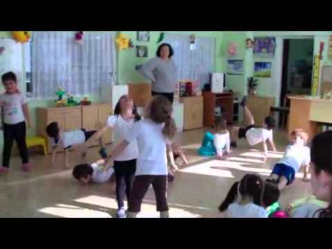 Видео: Подвижни игри_26.03.2012.flv