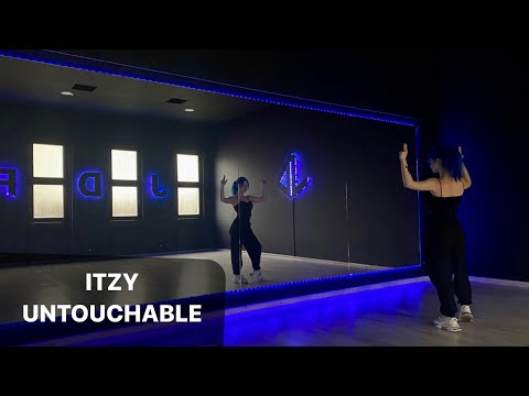 Видео: ITZY - Untouchable Dance Tutorial Русский Туториал