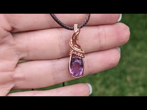Видео: Мастер-класс по изготовлению подвески из огранённого драгоценного камня в проволочной оплетке
